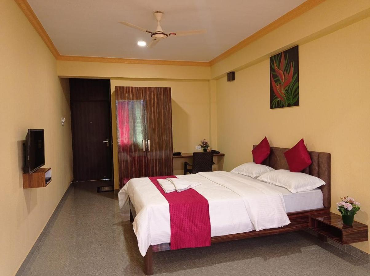 Brit'S Palace Goa Agacaim Kültér fotó